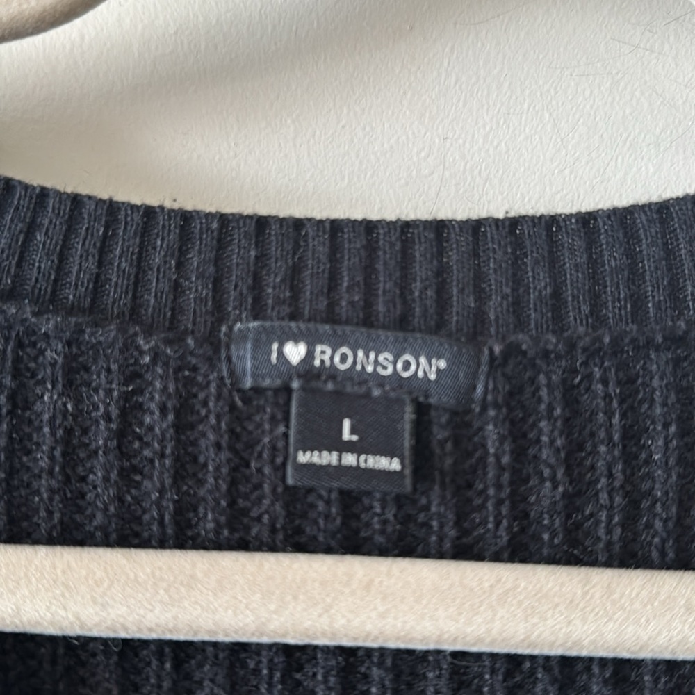 I 🖤 Ronson Sequin Zip Sweater - Picture 4 of 7